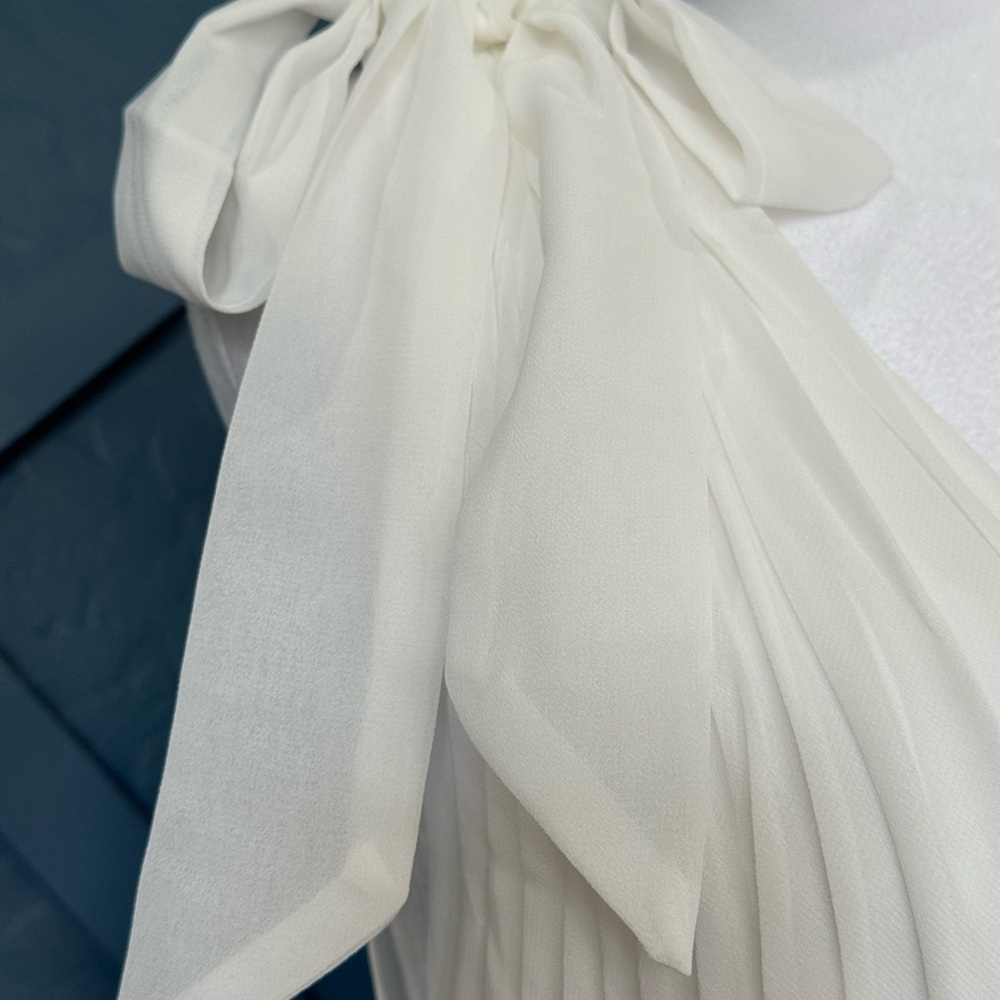 Mac Duggal White Wedding Dress - Picture 7 of 16